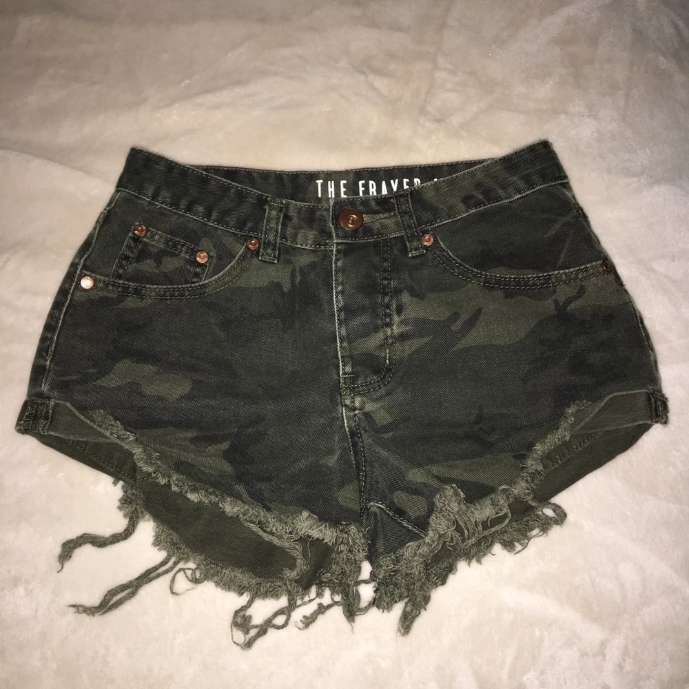 army print shorts
