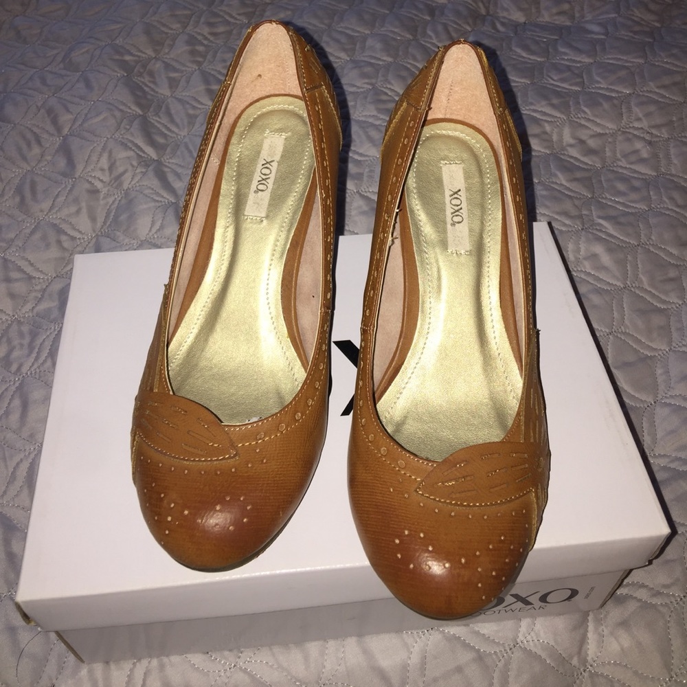 Xoxo wedges