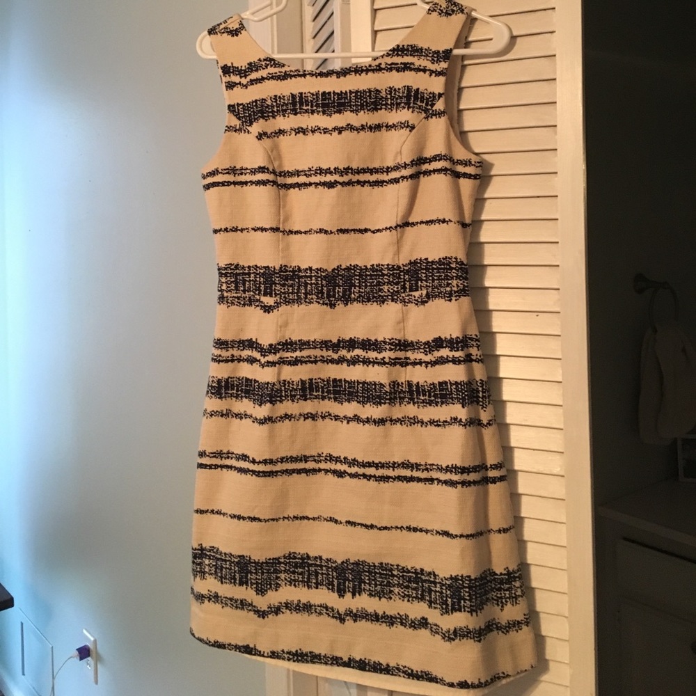 Cream and blue Banana Republic dress - 4