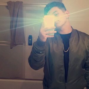 Meet your Posher, Anthony