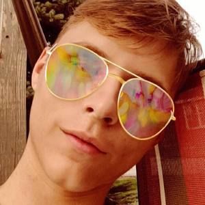 Meet your Posher, Kyle