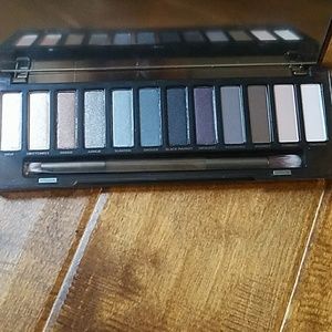 Urban Decay Naked Smoky palette, never used no box