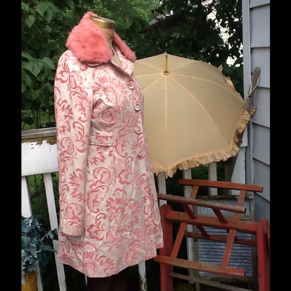 🌺Gorgeous BeBe Tapestry Coat🌺 - Picture 3 of 8