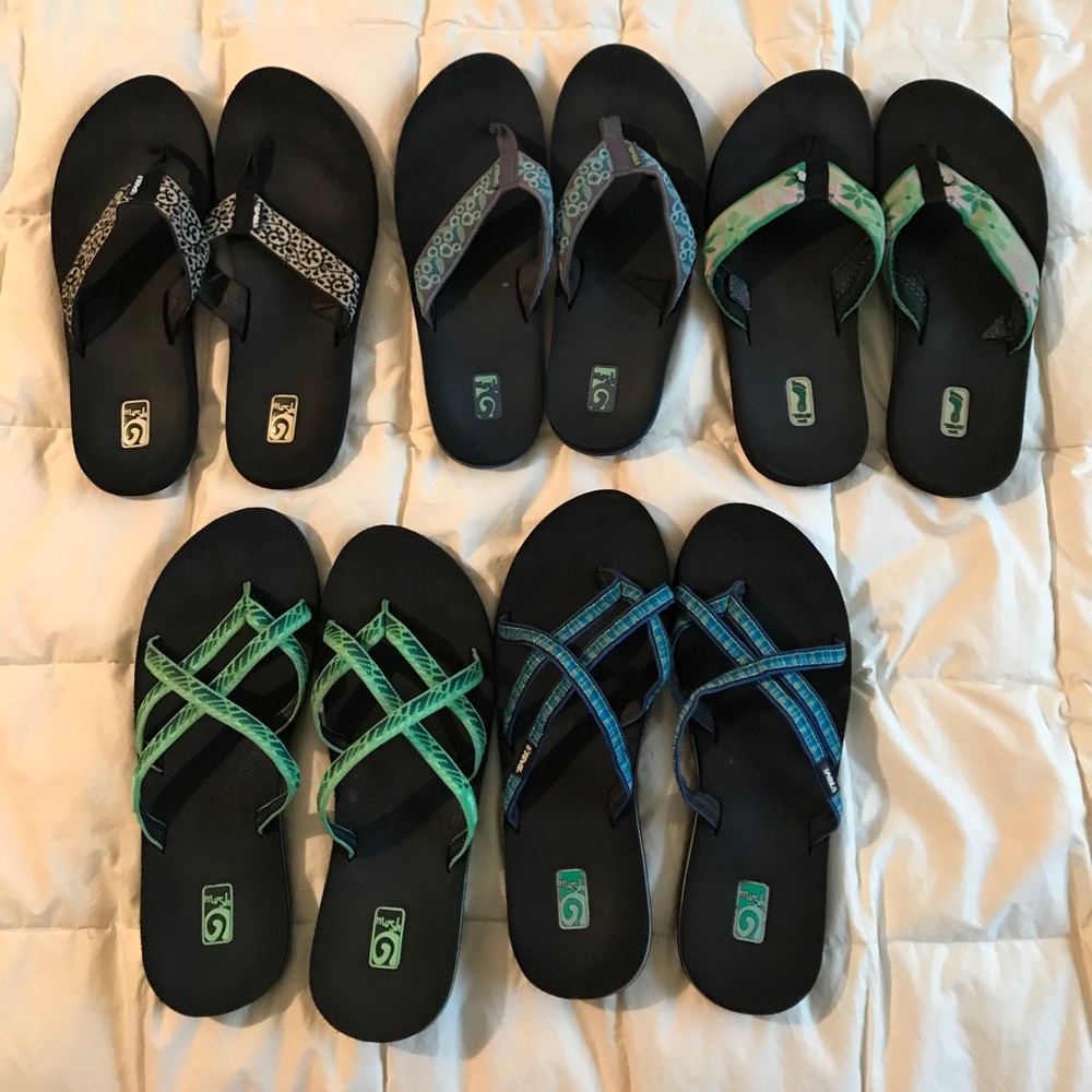 Teva mush flip flops- lot of five, size 11