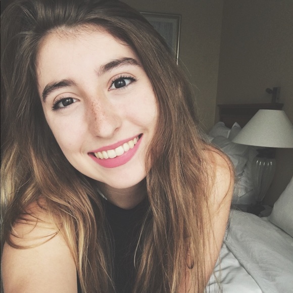 Meet your Posher, Bailey - Picture 1 of 1