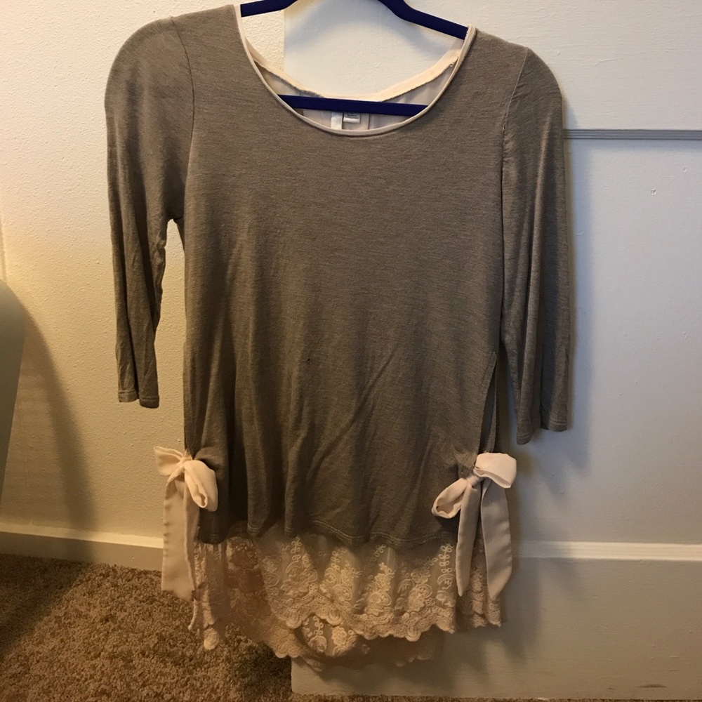 ****SOLD****Cute LC Lauren Conrad Top!