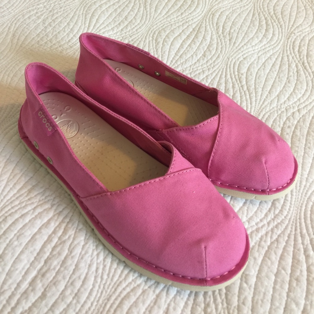 CROCS Slip ons
