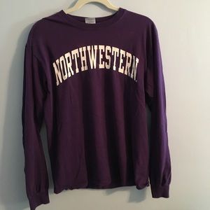 🎀 Northwestern University long sleeve shirt