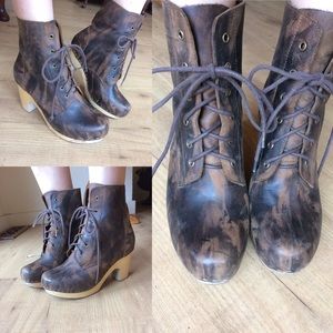 Jeffrey Campbell woodies clog booties