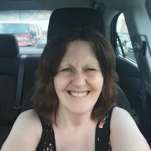 Meet your Posher, Leslie