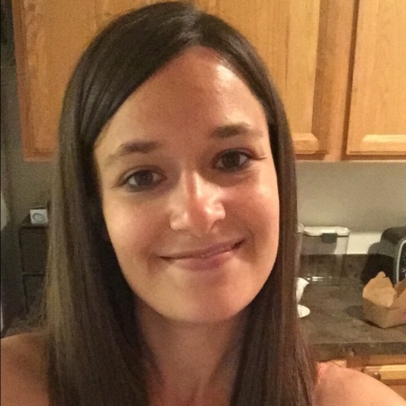 Meet your Posher, Claire - Picture 1 of 1