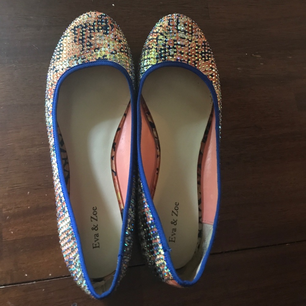 Size 11 peach and blue Eva & Zoe rhinestone flats.