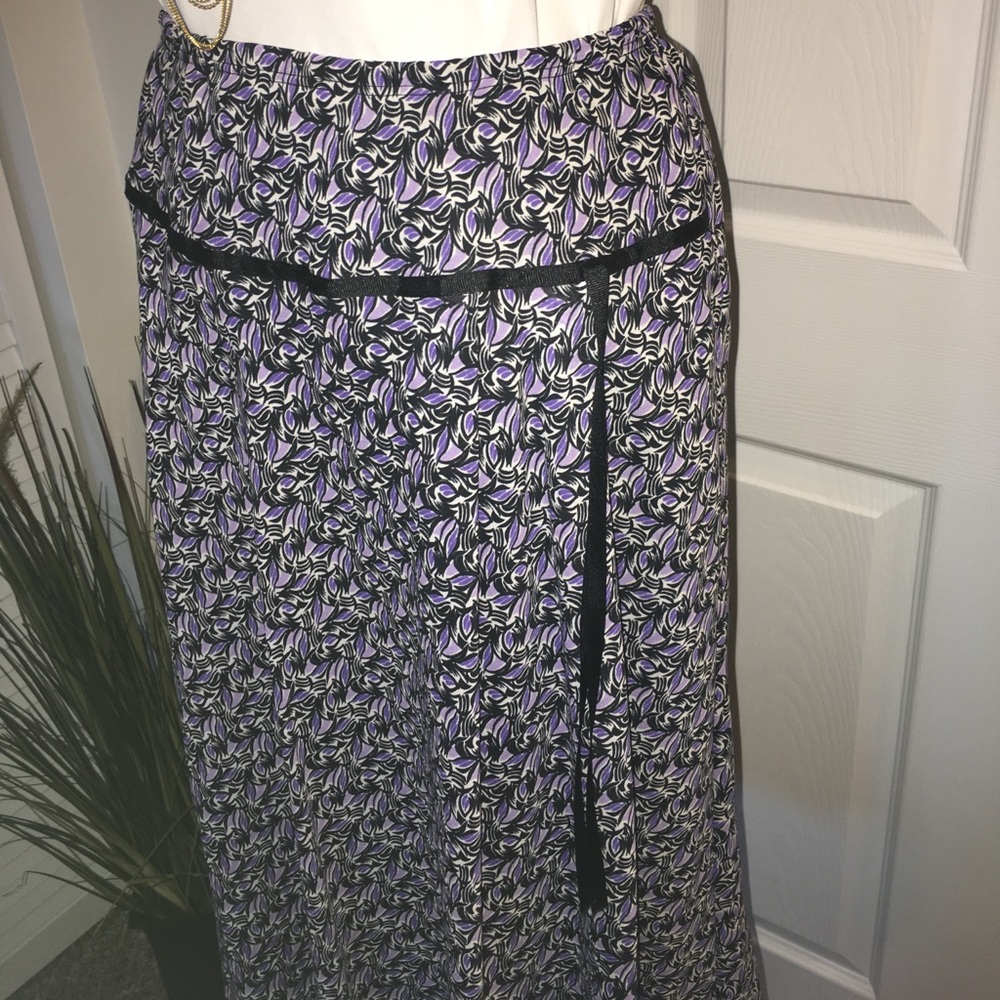 PRICE DROP!Dialogue Purple, Lavender & Black Skirt