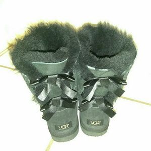 Black double Bow ugg boots