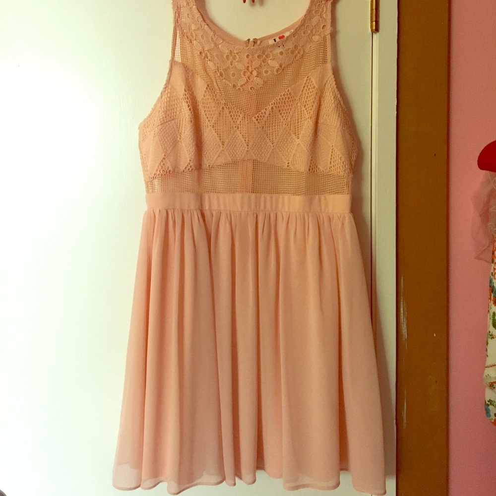 Light Pink Chiffon Formal Dress
