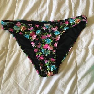 Floral print bikini bottom Size M