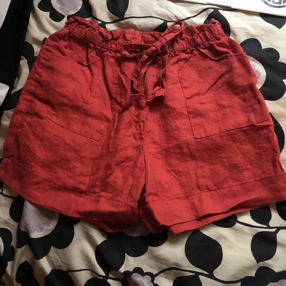 Tie stretchy shorts