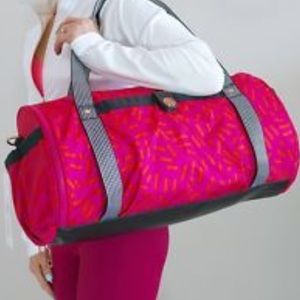 Lululemon SeaWheeze High Mileage duffel