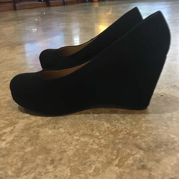2 inch black faux-suede heels - Picture 2 of 4