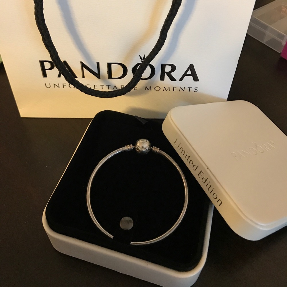 Pandora limited edition bagel