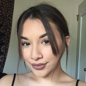 Meet your Posher, Zelia