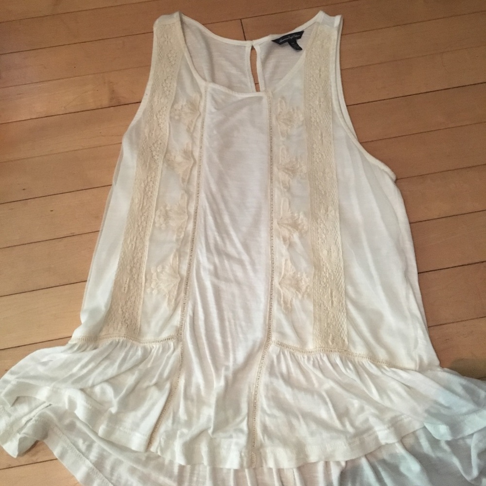 American Eagle Cream Colored Top