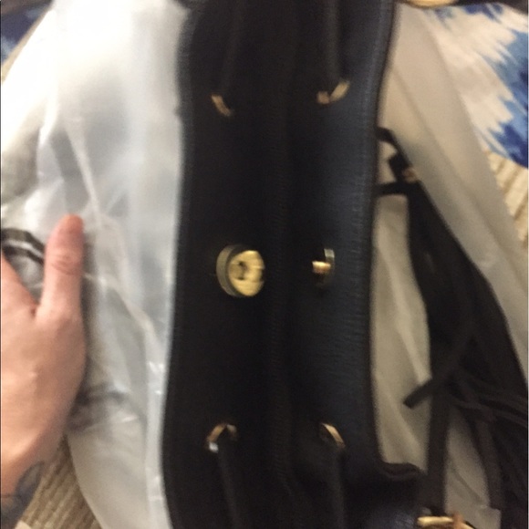 ‼️Last one SALE‼️Black and White Boho Tassel Bag - Picture 4 of 7