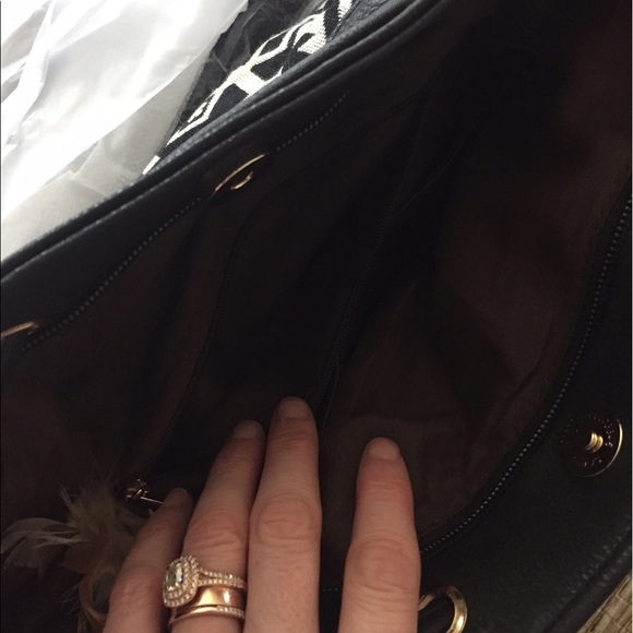 ‼️Last one SALE‼️Black and White Boho Tassel Bag - Picture 5 of 7