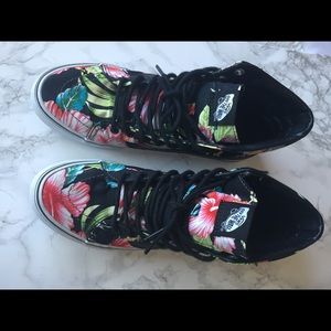 Vans Sk8 Hi tropical print sneaker 9