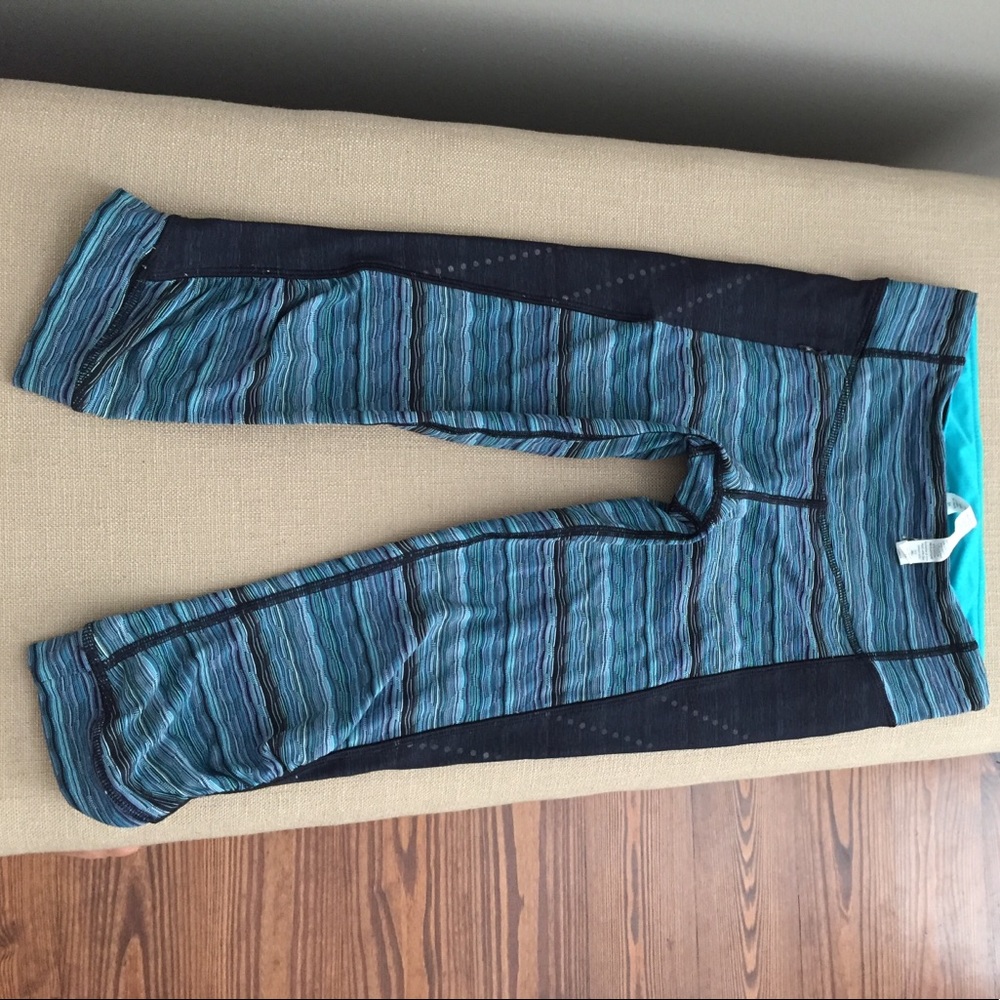 Lululemon blue leggings size 4