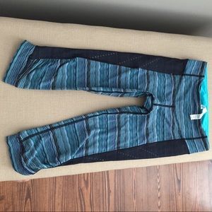 Lululemon blue leggings size 4