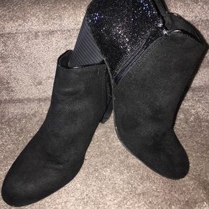 Black suede glitter boots size 8