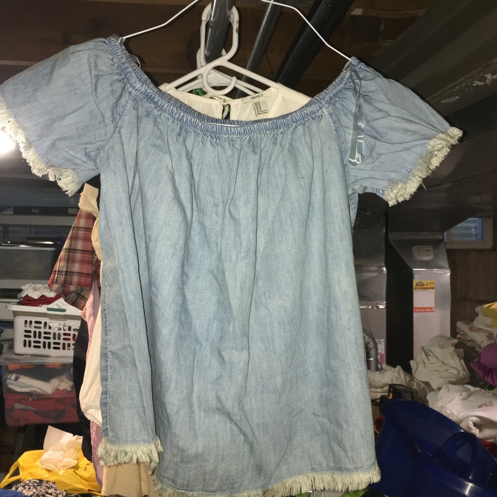 Light denim take off the shoulder shirt