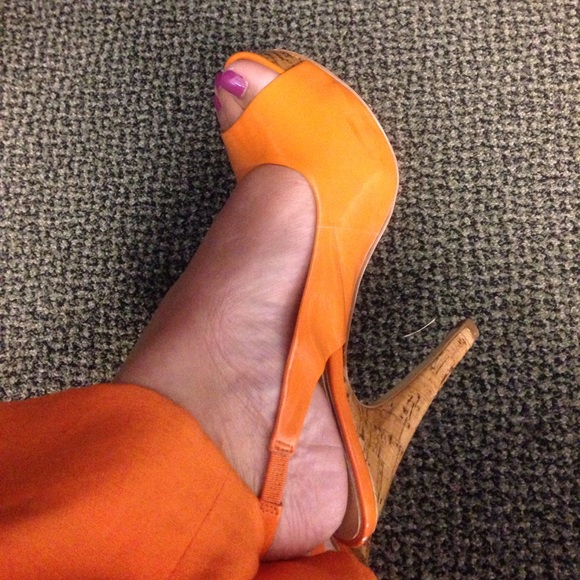 Jessica Simpson peep toe heels - Picture 2 of 5