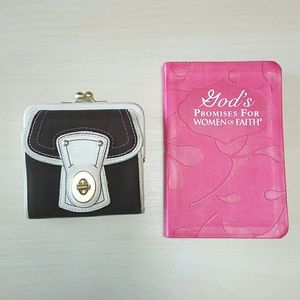 Coach bi fold wallet