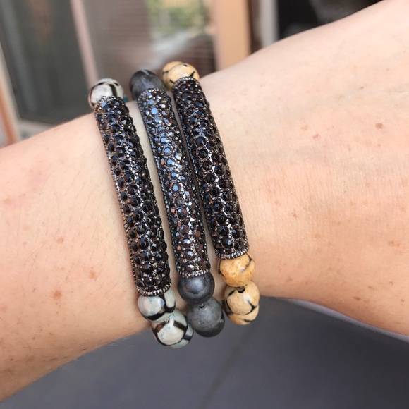 Bar Beaded Bracelet - Picture 5 of 8