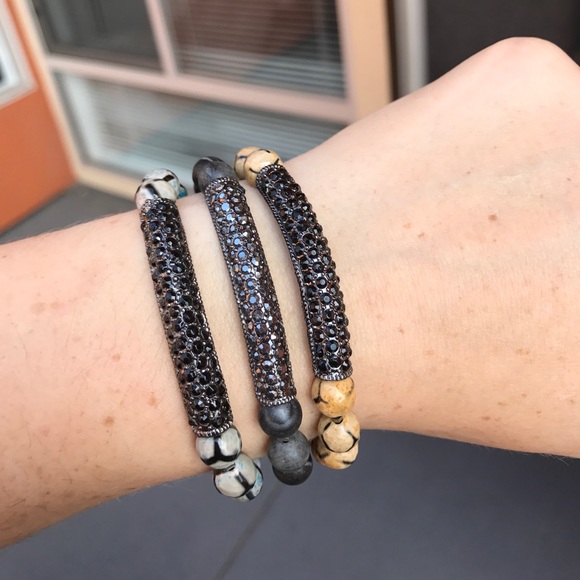 Bar Beaded Bracelet - Picture 3 of 8