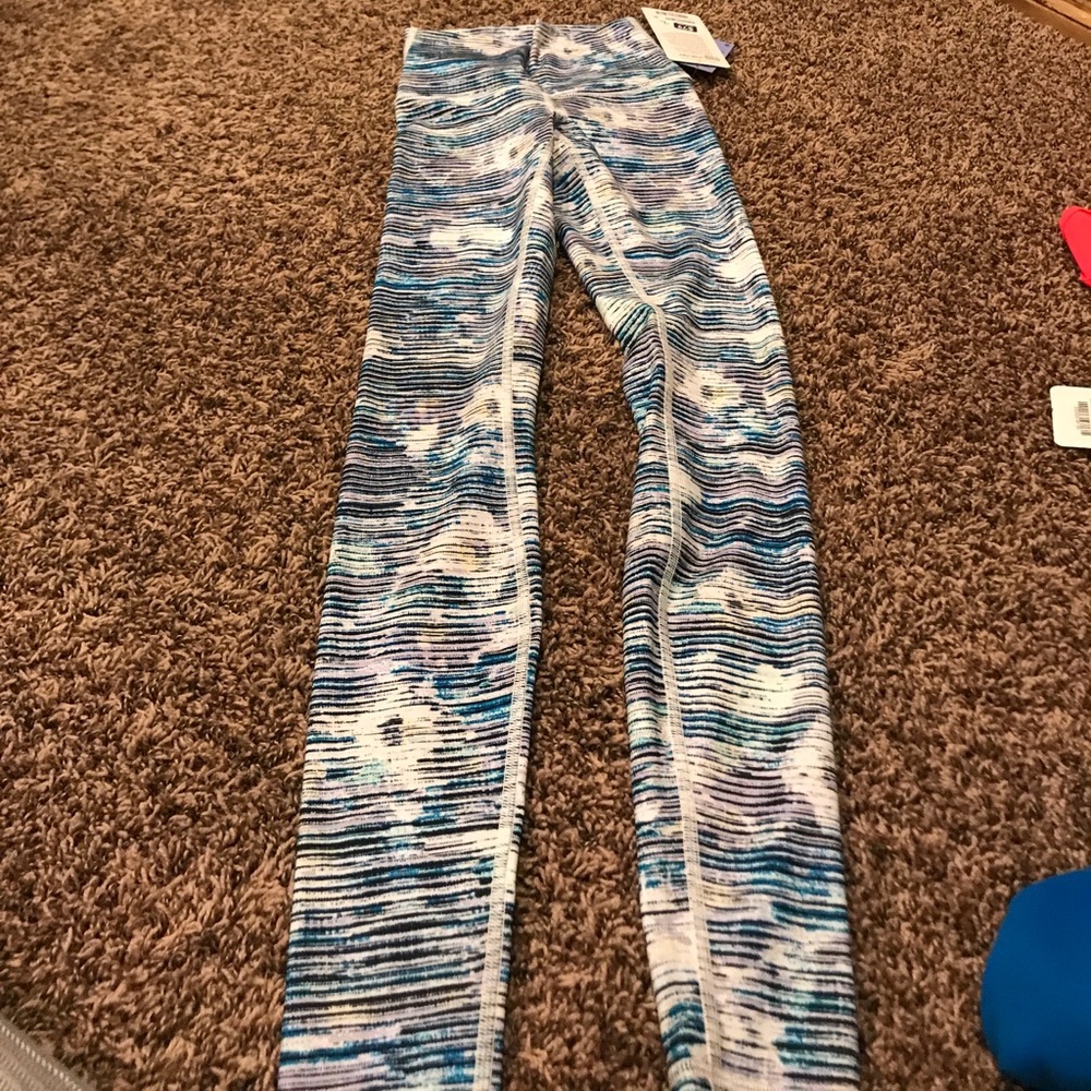 Lululemon blurred blues