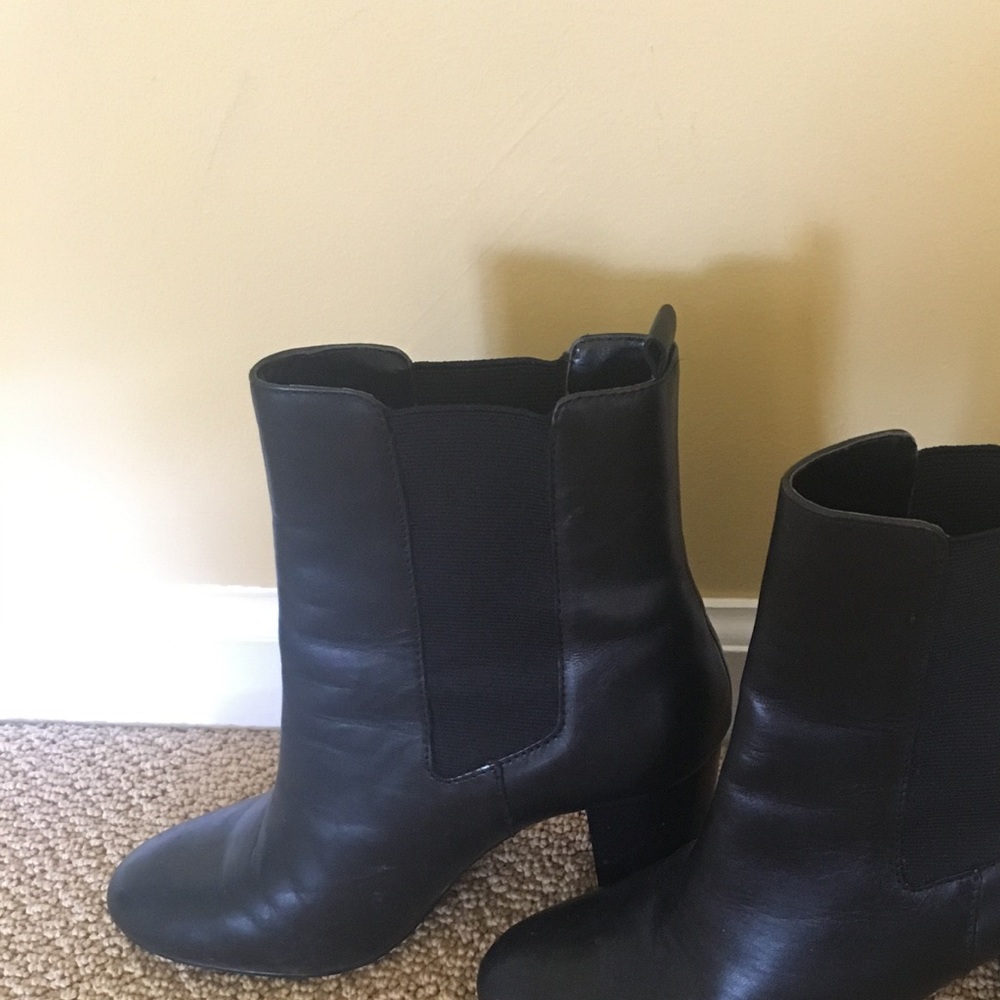 Tahari Black Leather Heeled Boots