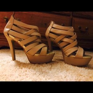 Beige high heels, size 6 1/2