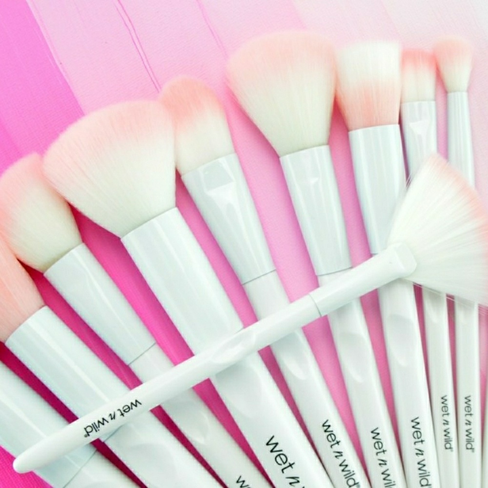 🌼🌻wet n wild brushes new