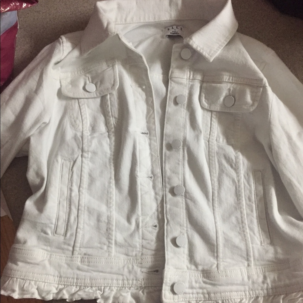 White jean jacket, tags still attached
