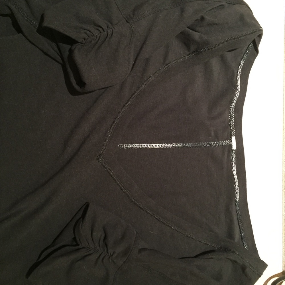 Lululemon side slit tee