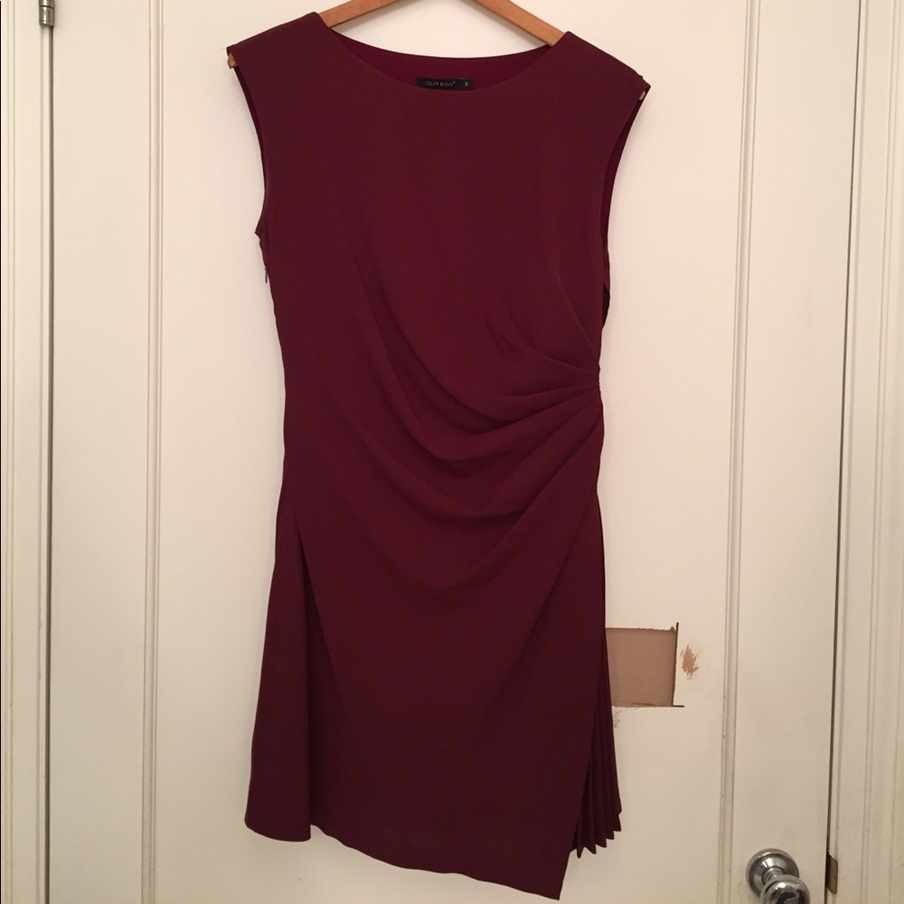 Sleeveless Cocktail Dress with Layered Skirt