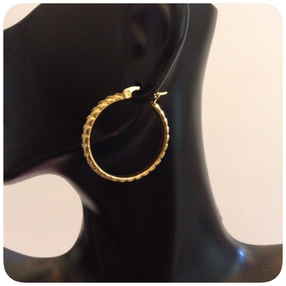🆕 Stainless Steel Earrings - Picture 2 of 4