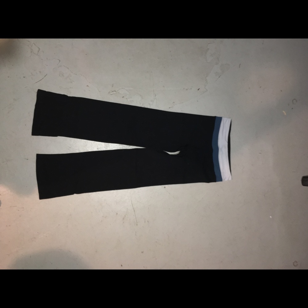 Lululemon yoga pants