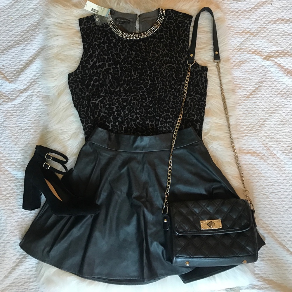 BNWT Covington Shirt w/ Embellished Neckline