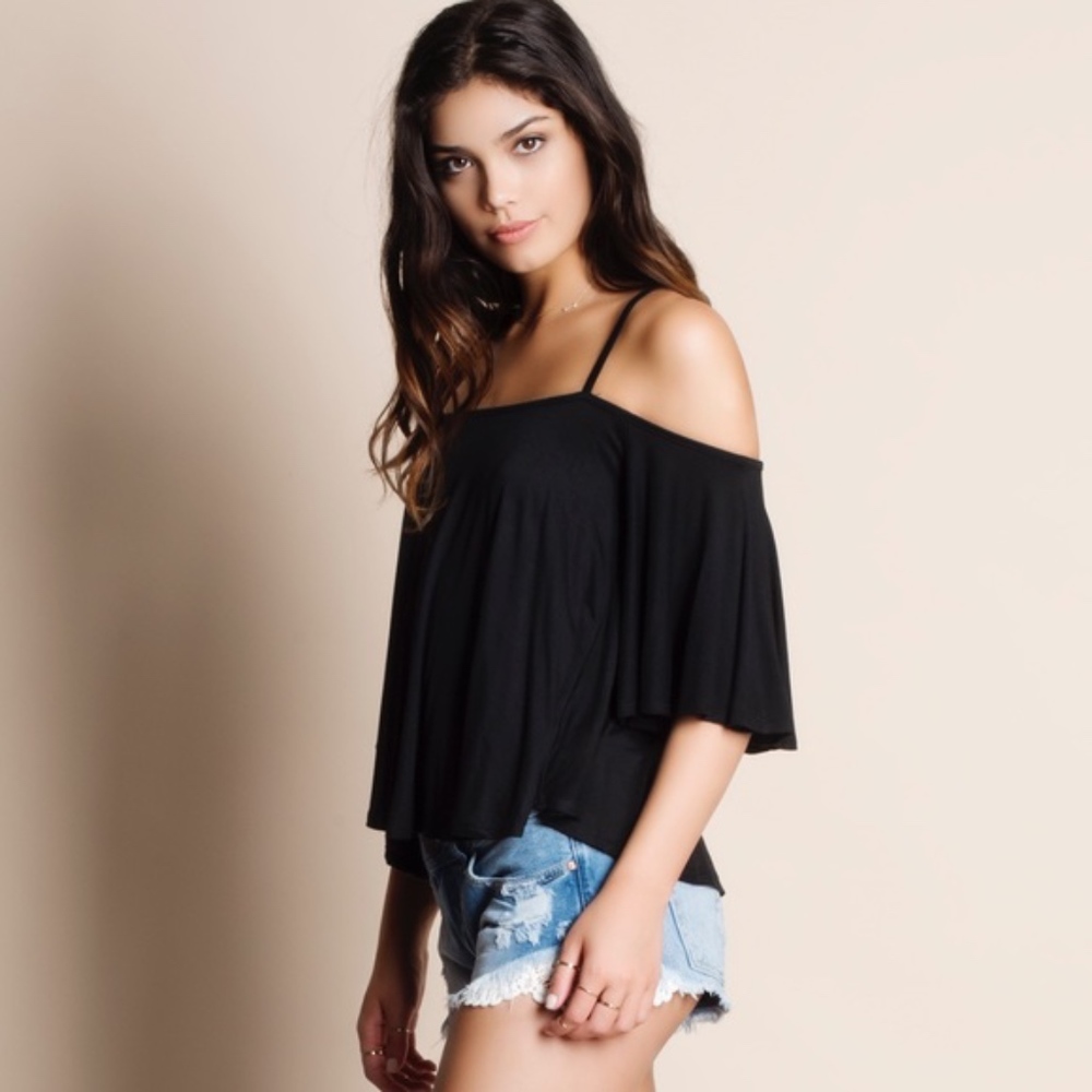 FLASH SALE❗️❗️Cold Shoulder Strappy Top - BLACK