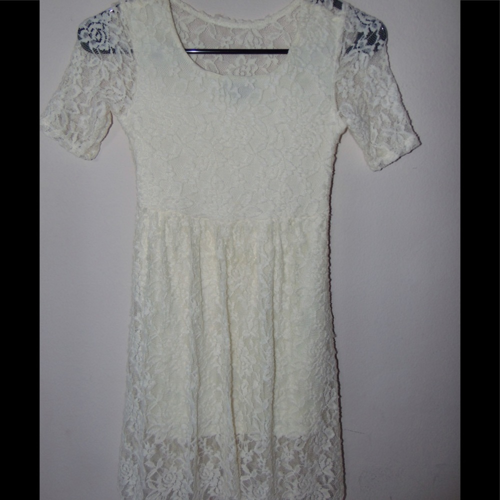 White laced dress