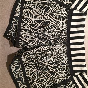 Lululemon run times shorts